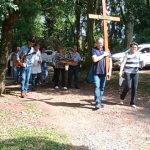 Festa religiosa no interior – Oração, natureza, churrasco servido na mesa