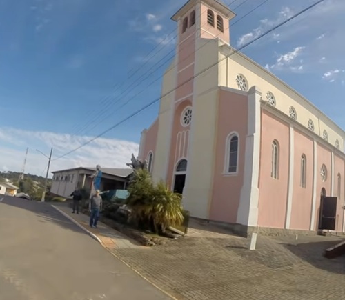 PEQUENA cidade de ITAPUCA no RS