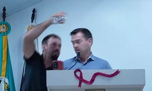Agressão na Câmara de Vereadores de Campos Borges no RS